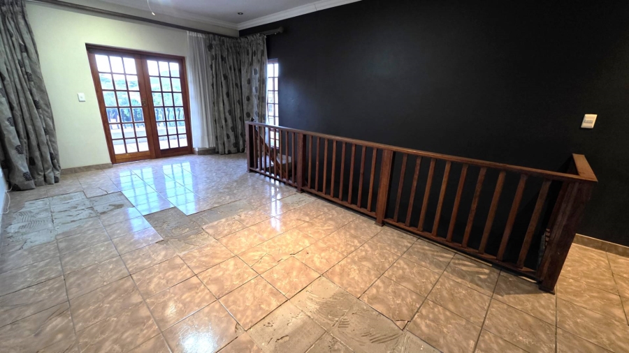 3 Bedroom Property for Sale in Meerhof North West
